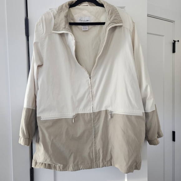 Gloria Vanderbilt Women's Cream and Tan Utility Jacket - Picture 1 of 4